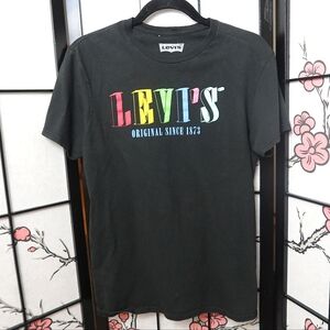Levi's Black Tee with Colorful Levi's Logo Unisex Medium